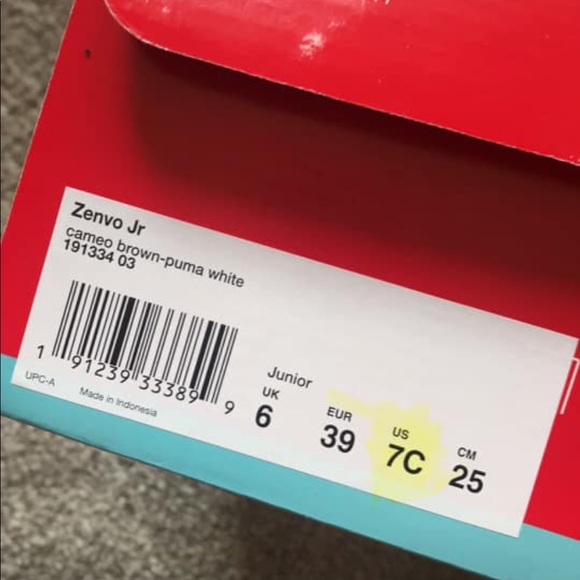 Brand new, never worn pumas! - Picture 2 of 2